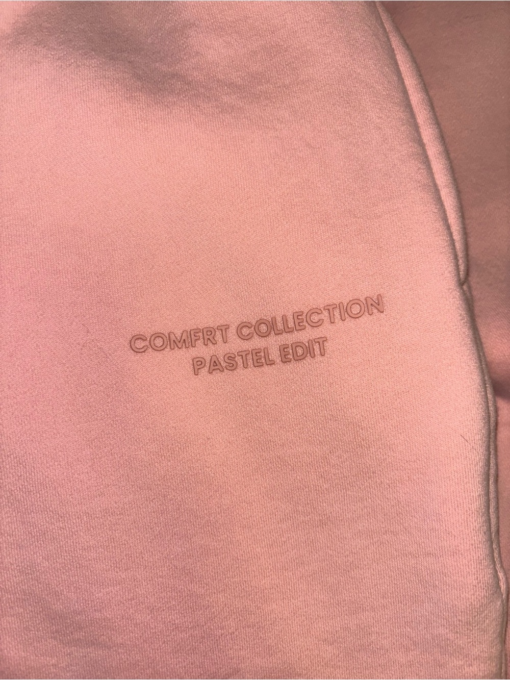 Comfrt Bubblegum Pastel Sweatshirt and Joggers Set - Picture 4 of 9